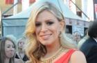 Anne-Marie Withenshaw attend une petite fille