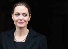 Le courage d'Angelina Jolie inspire